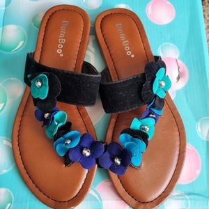 Girl Floral Suede Sandal Size 3.
